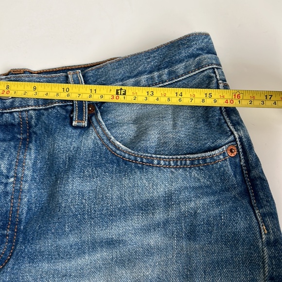 Levis 501 button fly 5 pocket cutoff shorts jean shorts - Picture 14 of 15